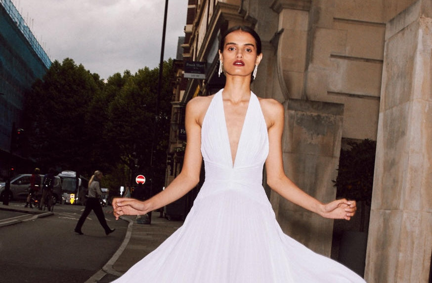 How To Buy Your Wedding Dress Online How To Buy Your Wedding Dress Online