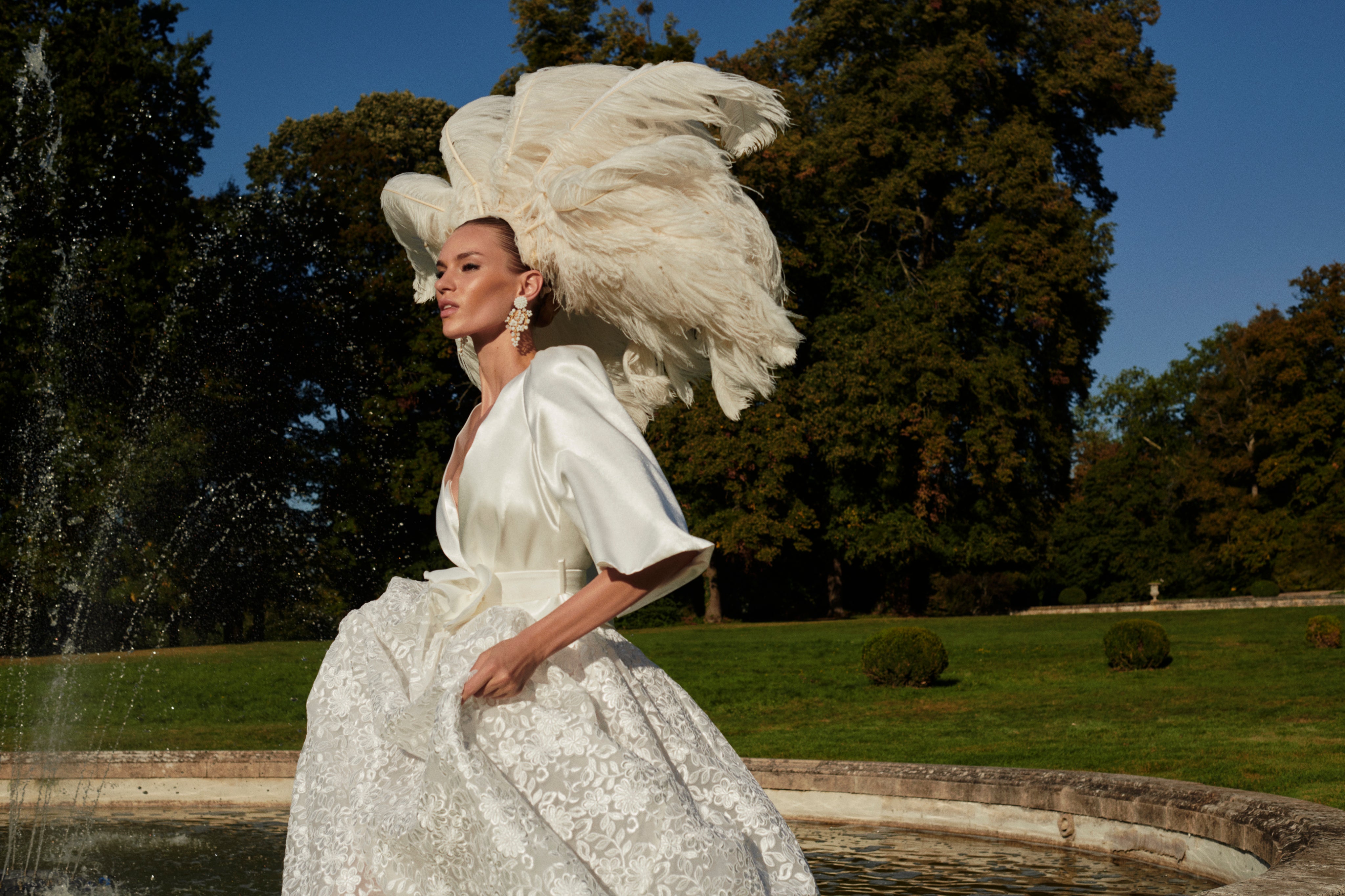 Rush Ordering a Wedding Dress:
How to Get Your Wedding Gown in Less Than a Month at Galia Lahav