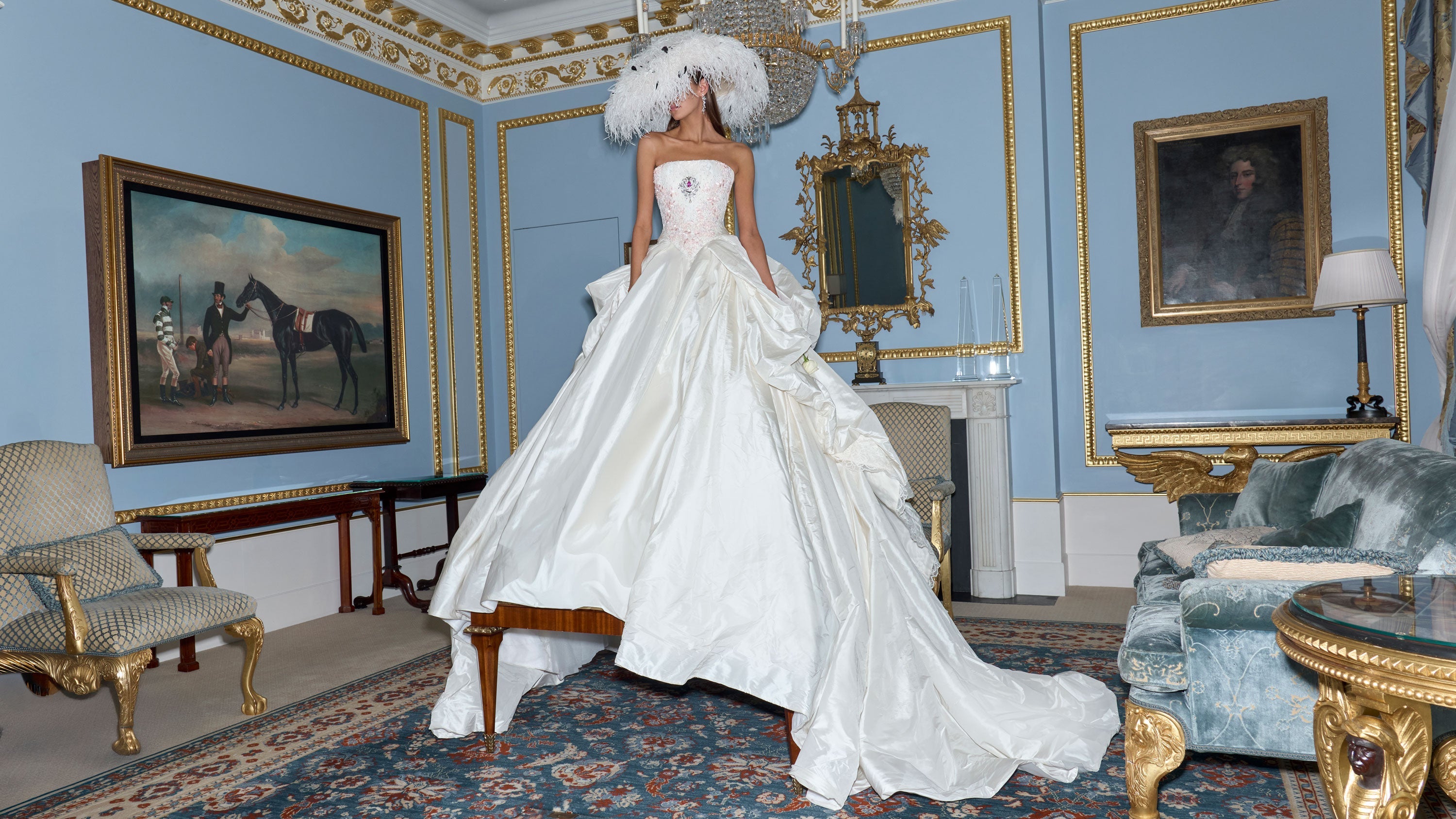 Mastering the Art of Creating Luxury Apparel