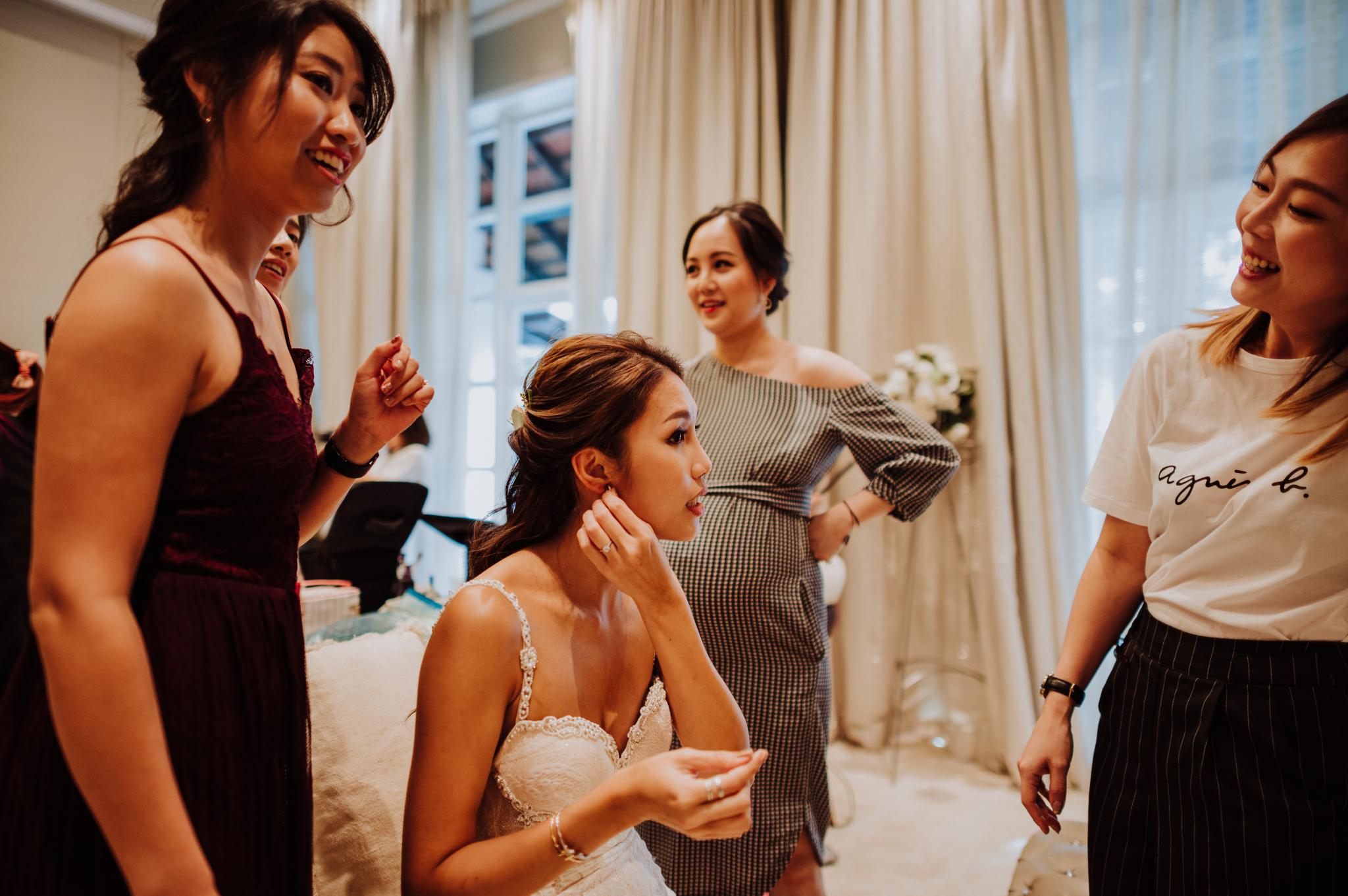 GL Bride Trixie Khong getting ready for her wedding day