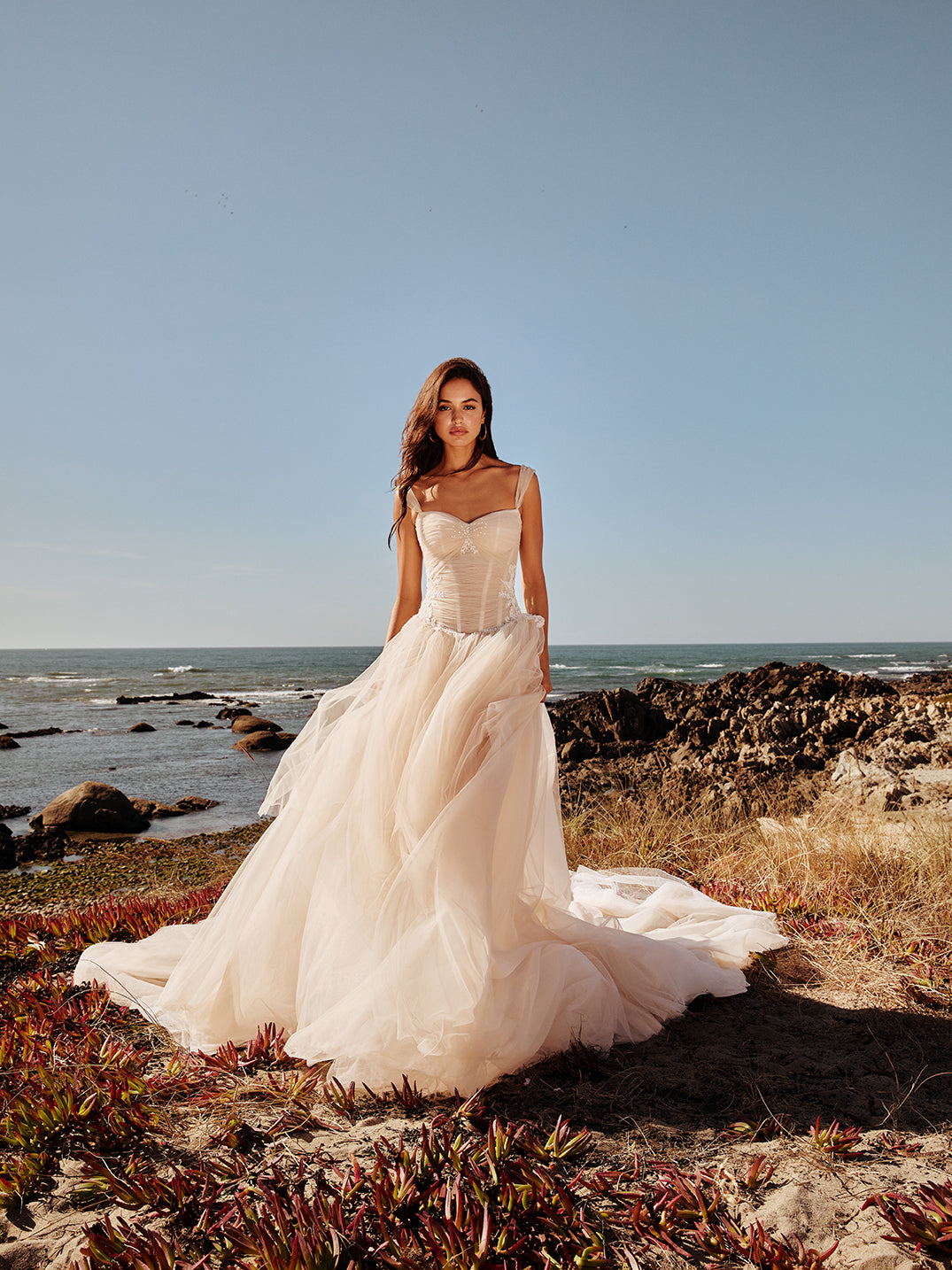 flowy layered wedding dress Tulle Strapless Puff Sleeves Wedding Dresses, MW1119