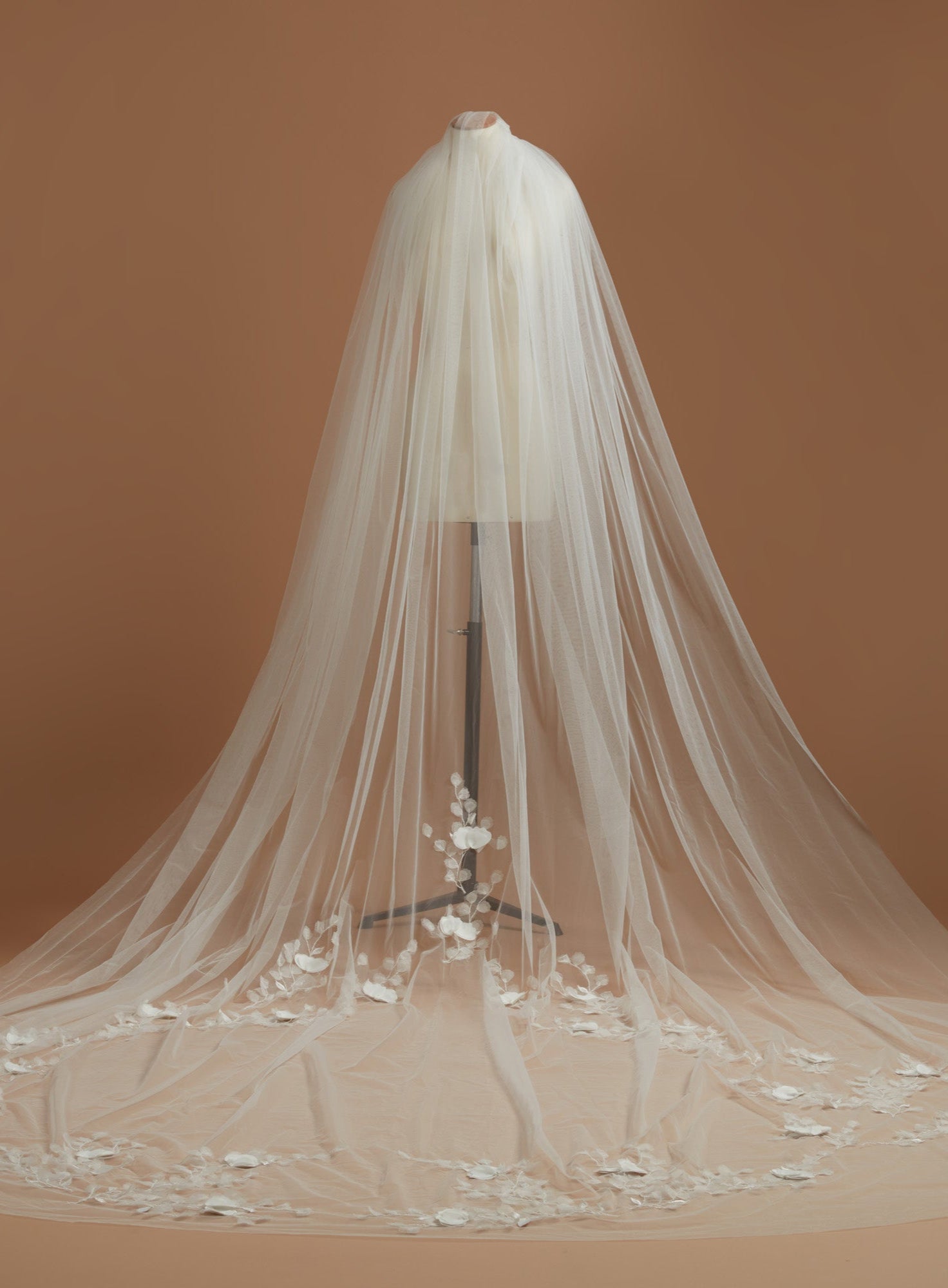 Ricky Veil - Galia Lahav