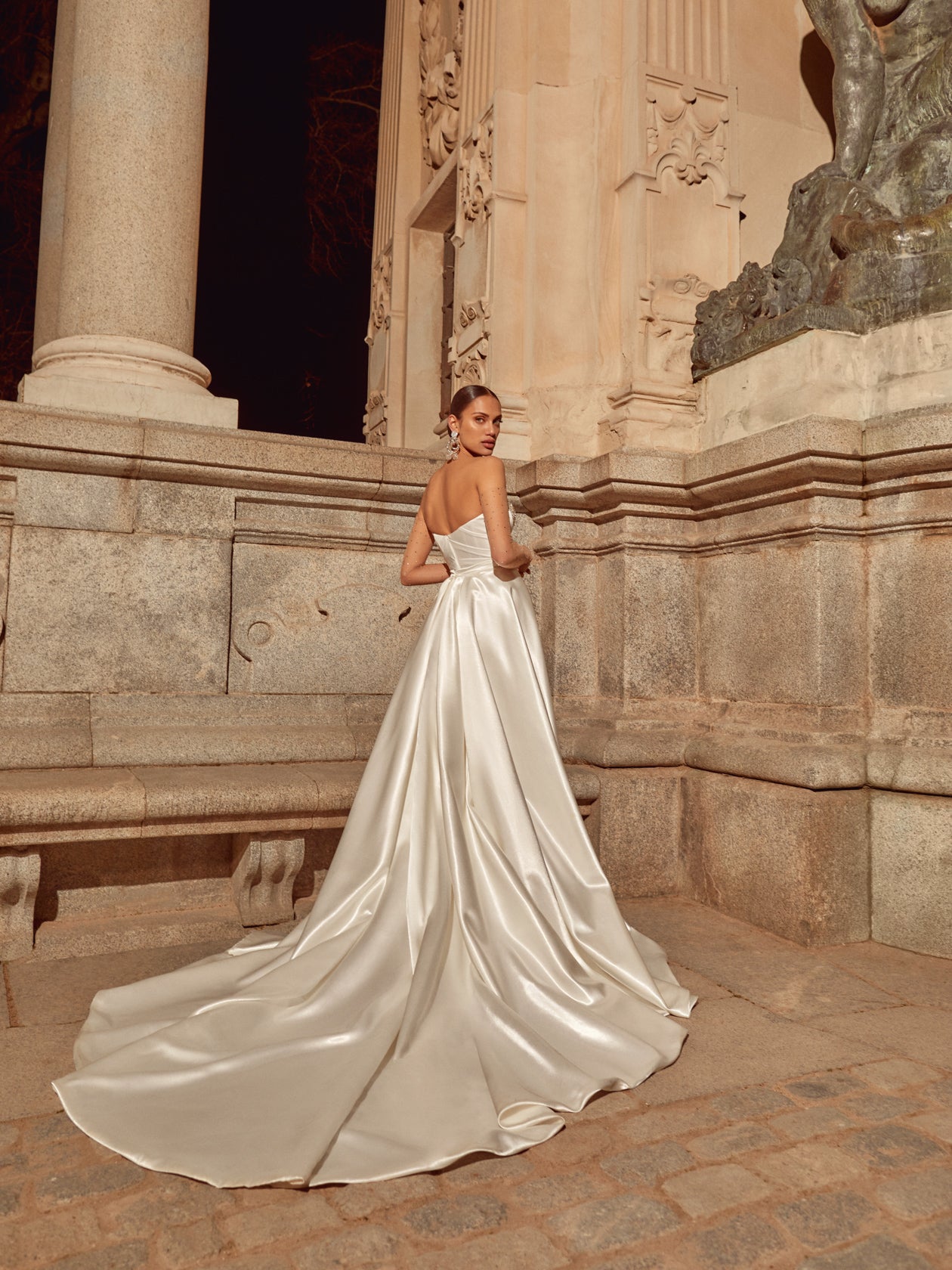 Luna Overskirt