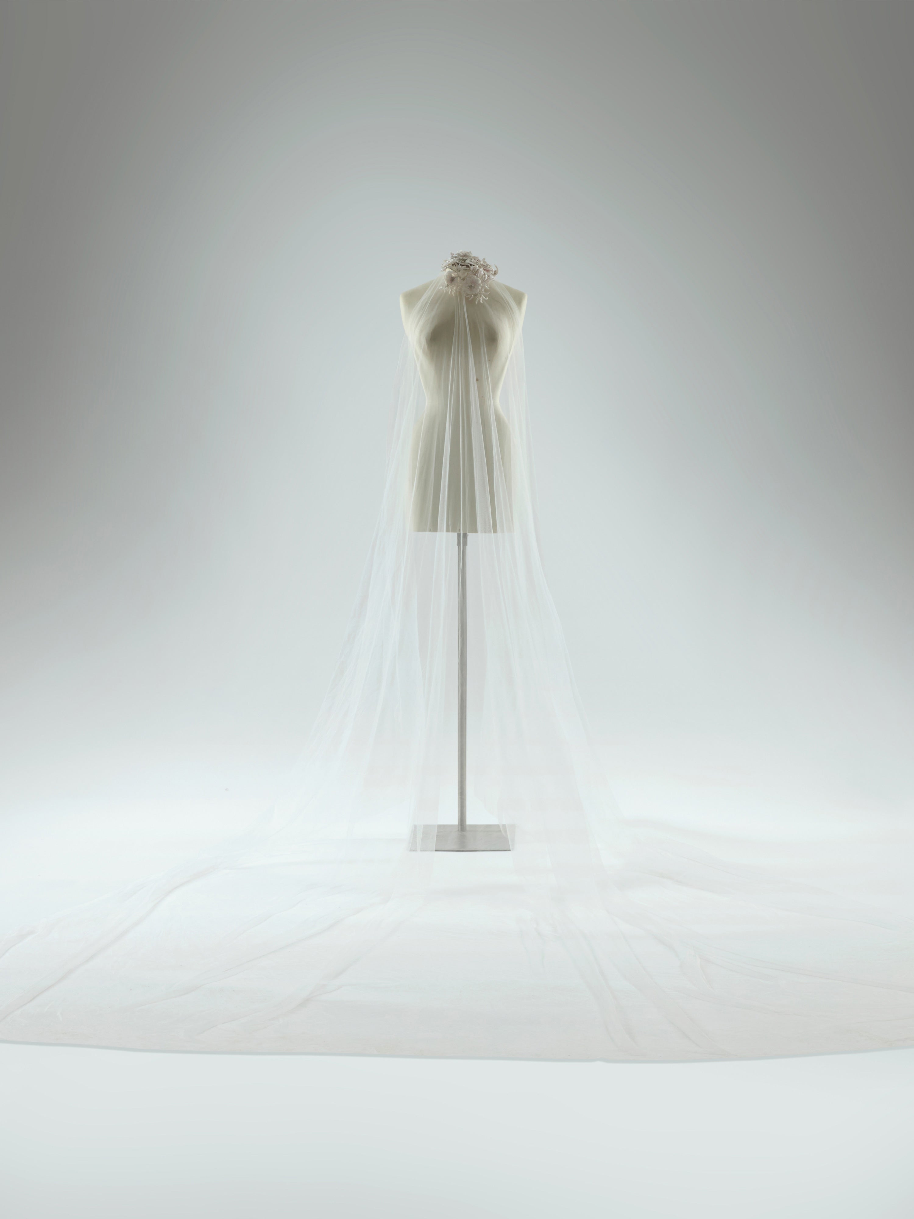 Lilith Veil - Galia Lahav