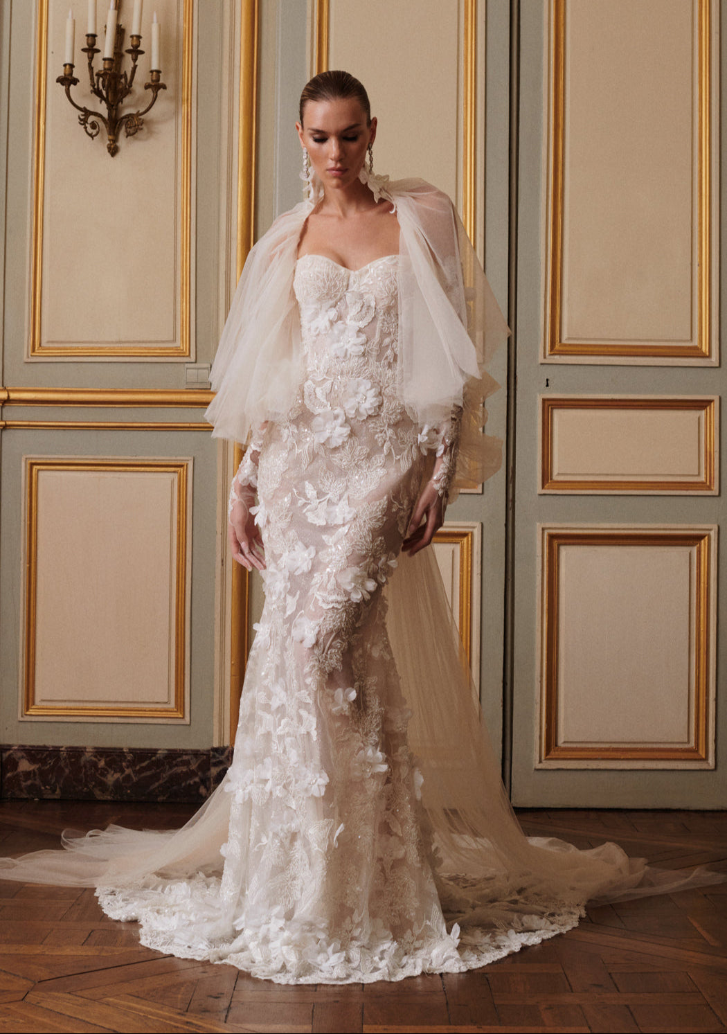melania wedding dress designer Melania Knauss' Dior Wedding Dress