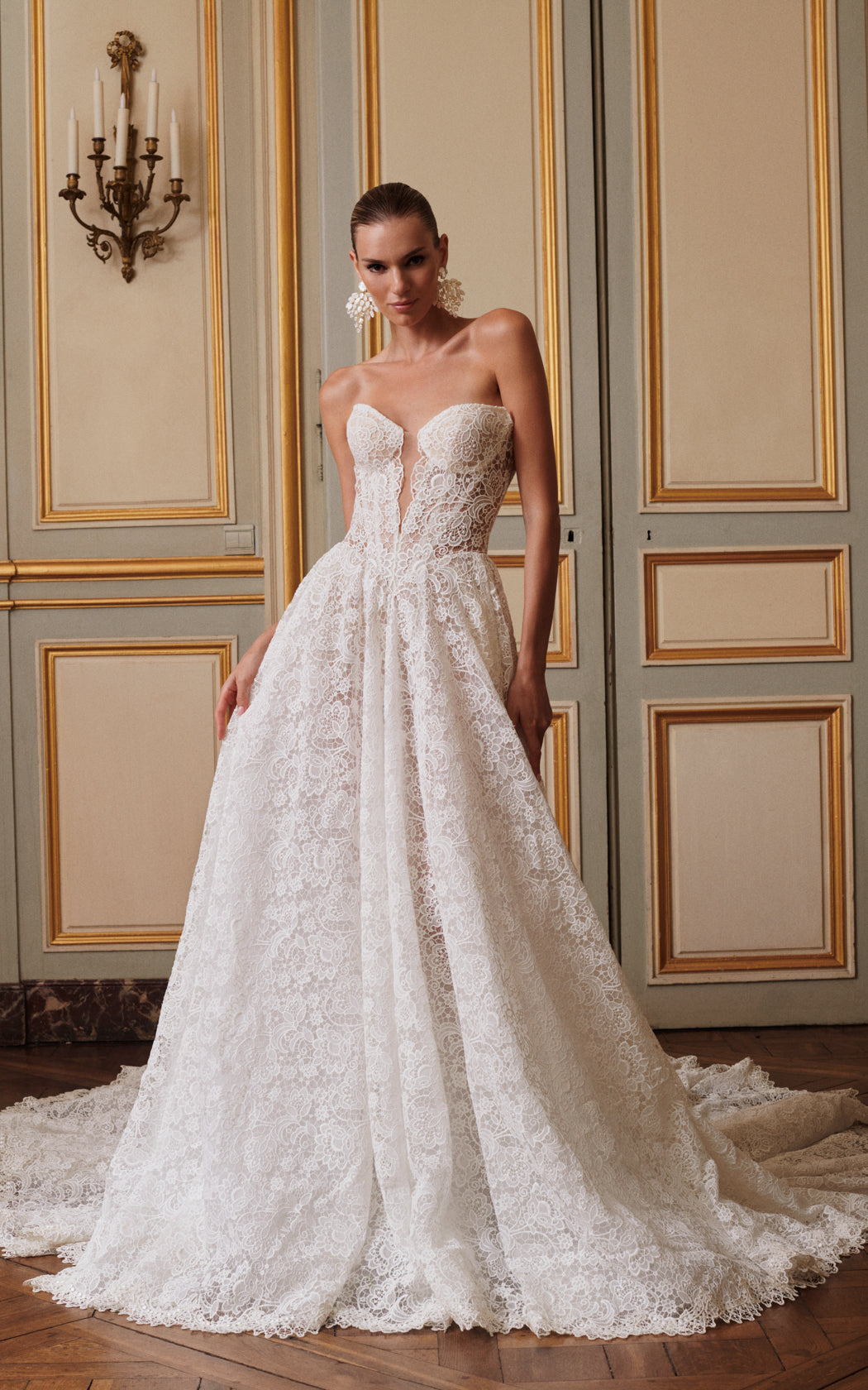 Opéra | Lace A-line Corset Wedding Dress, image size:1050x1680