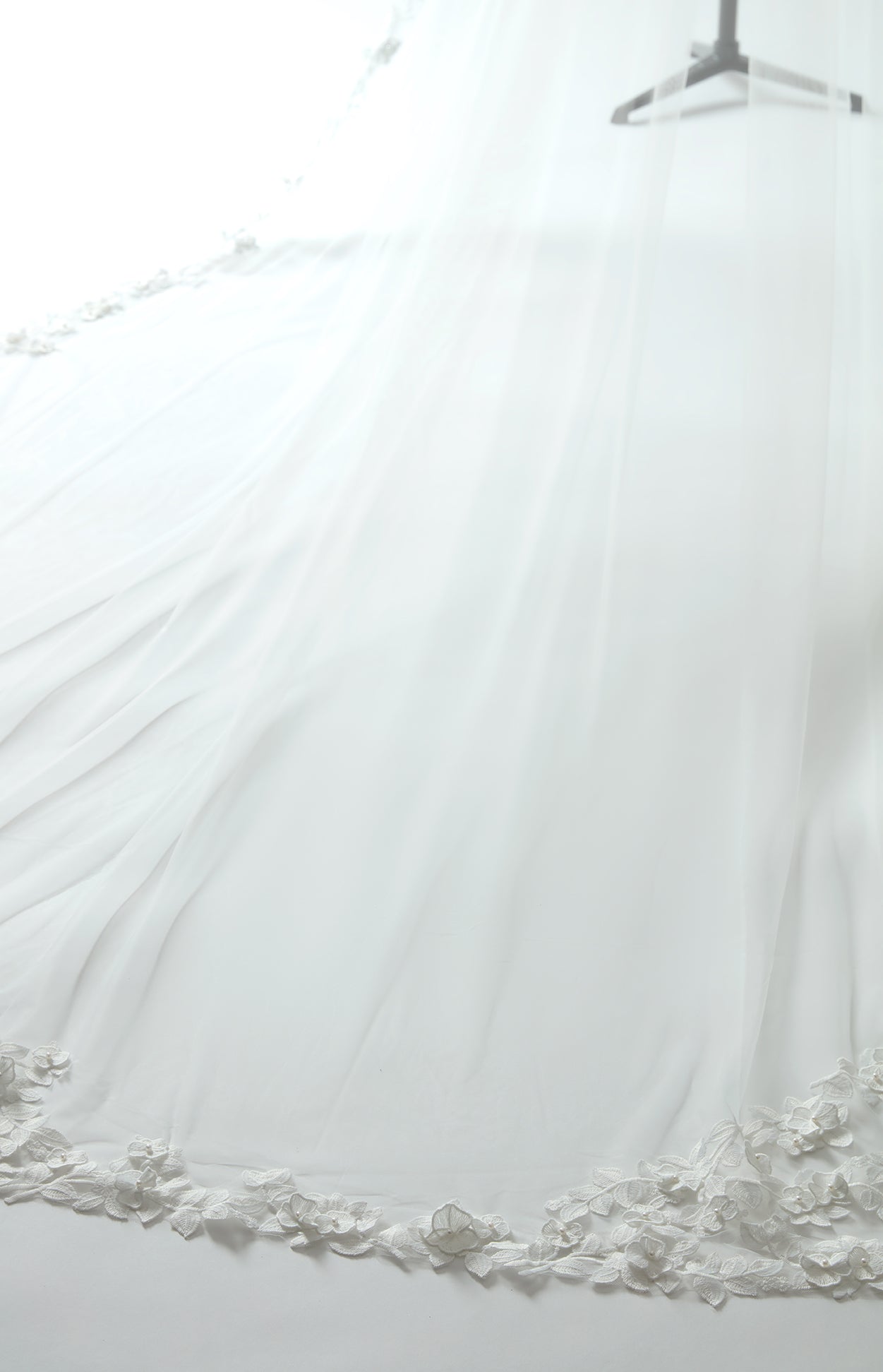 Petal Veil - Galia Lahav