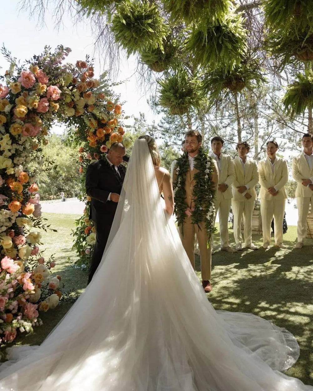 Hype House s Kouvr Annon Stuns In Galia Lahav At Wedding To Alex Warre hype-house-s-kouvr-annon-stuns-in-galia-lahav-at-wedding-to-alex-warre