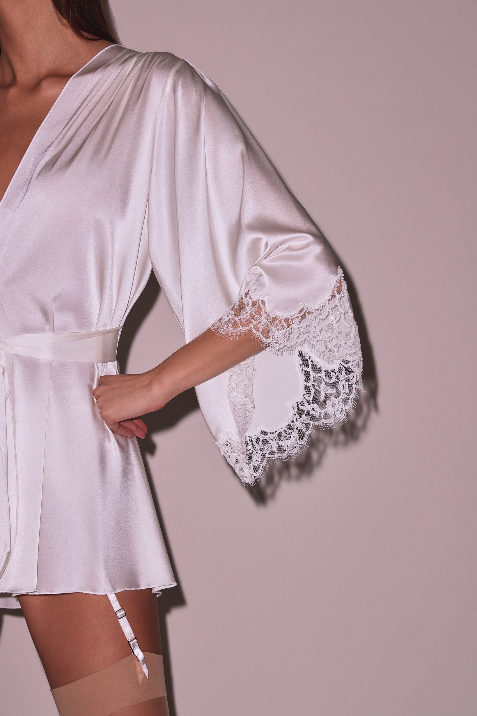 Daphne Robe | Beaded Lace Angel Sleeve Robe