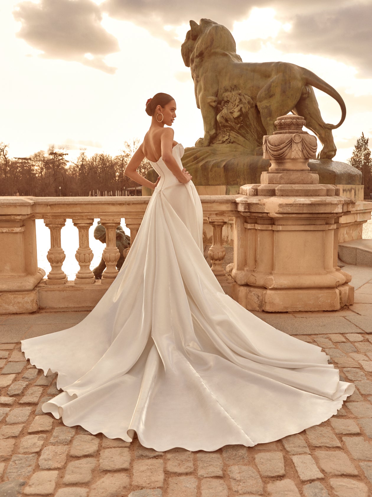 Esmeralda | Strapless Pearl Embellished Corset Wedding Dress Esmeralda | Strapless Pearl Embellished Corset Wedding Dress