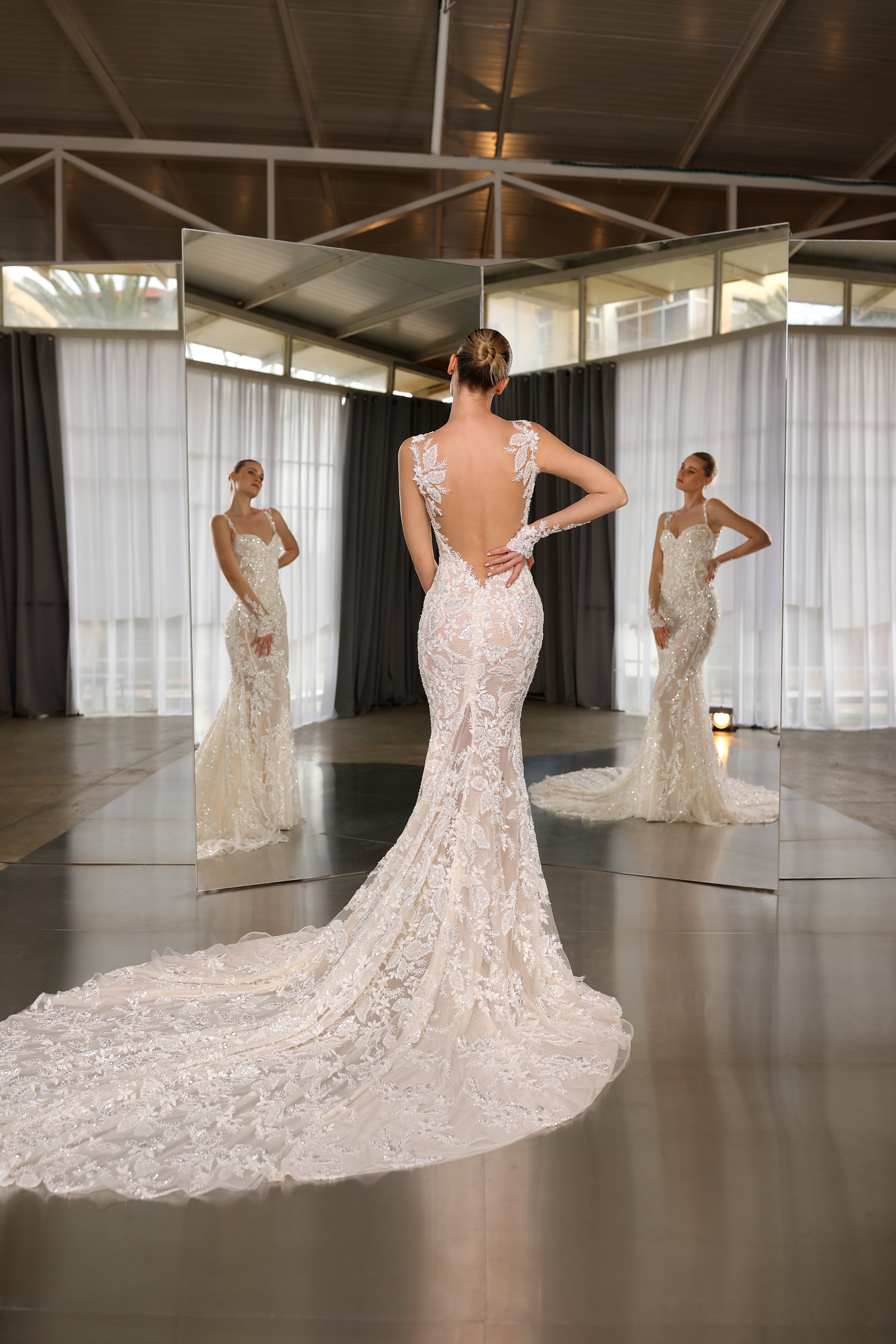 Lima | Floral Embellished Sweetheart Wedding Dress Lima | Floral Embellished Sweetheart Wedding Dress