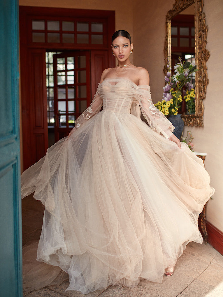 Our Favorite Beautiful Blush Wedding Dresses Our Favorite Beautiful Blush Wedding Dresses