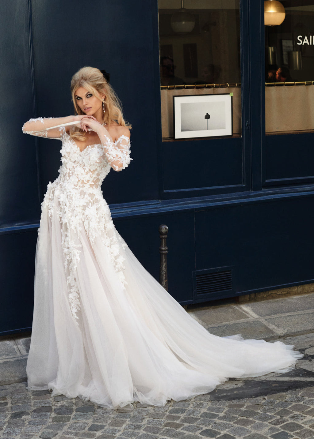 wedding dress sweetheart neckline lace sleeves Casablanca 2356 Size 14 Lace Fit and Flare Bodice Long Sleeve Plunging